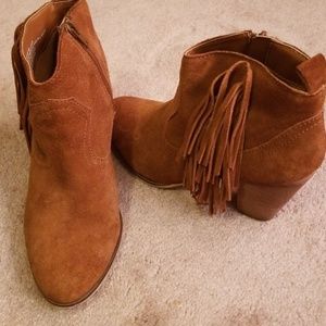 Suede boots